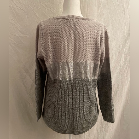 Venus Sweater Grey and Silver Metallic Size M - Picture 4 of 11